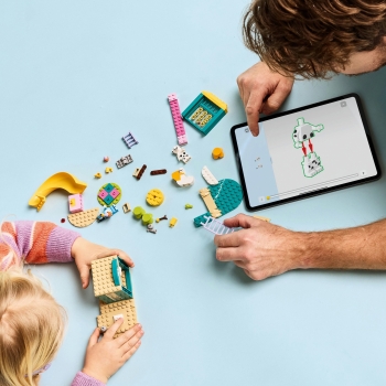 LEGO 11201 Blue i Łatko na placu zabaw 4+